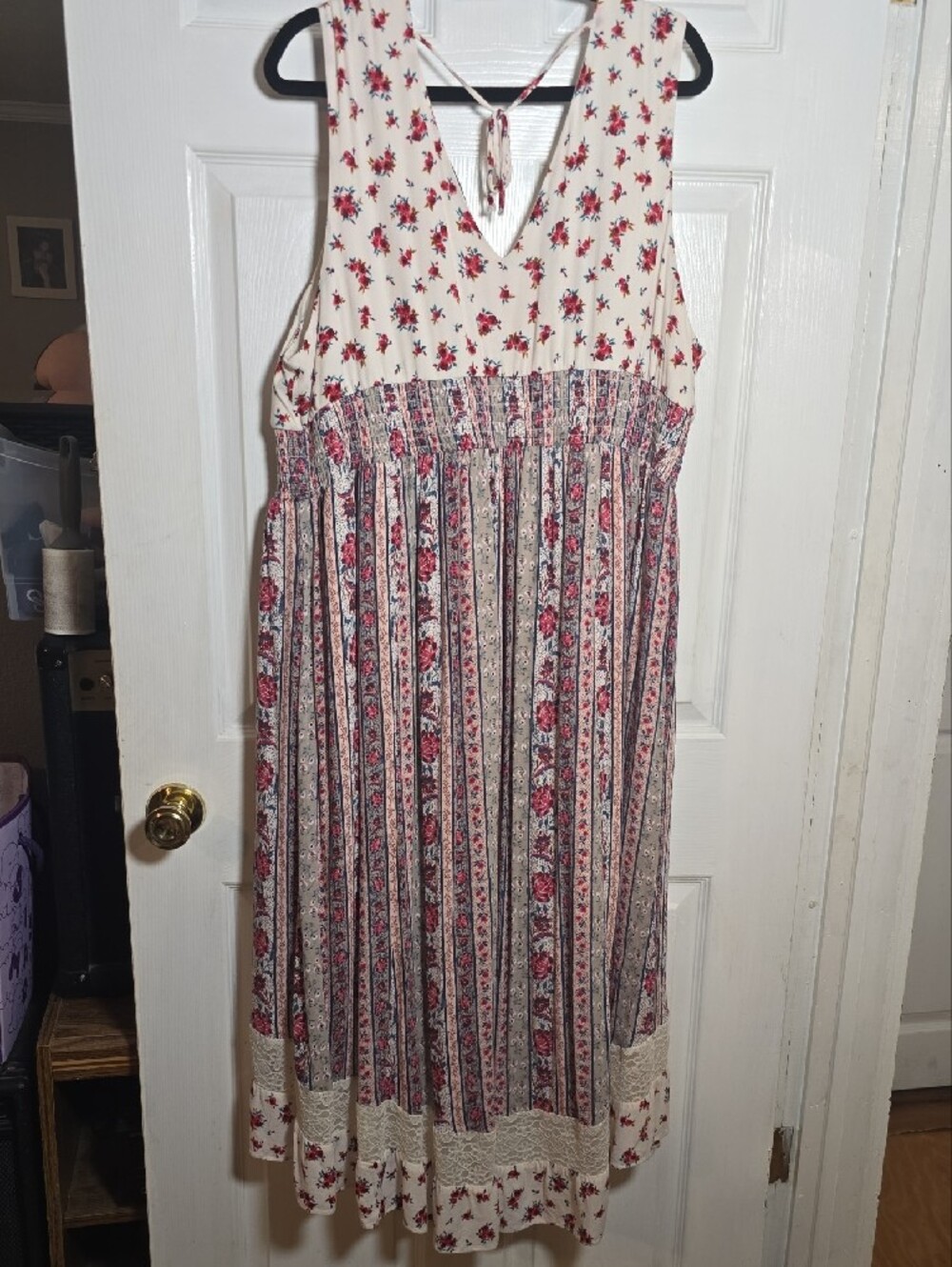 185 Torrid 3 3X Cream and Red Floral High-Low Maxi Dress - Picture 6 of 6